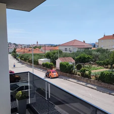 With Parking Space - 24060 Apartament Trogir