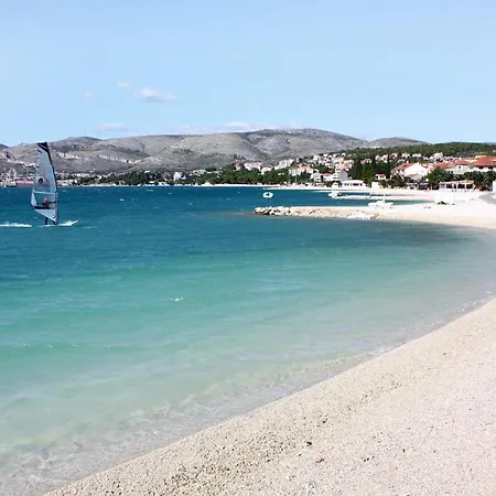 Apartament With Parking Space - 24060 Trogir