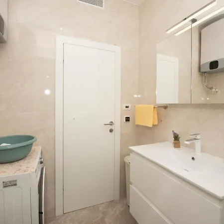 Apartment With Parking Space - 24060